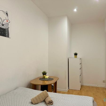 Square Room - 20 Minutes To Gdansk Old Town & Seaside Exterior foto